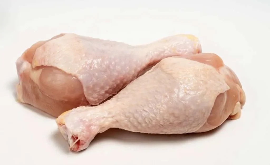Fresh cuts of premium meat delivered with meat delivery Dubai services for your kitchen.
