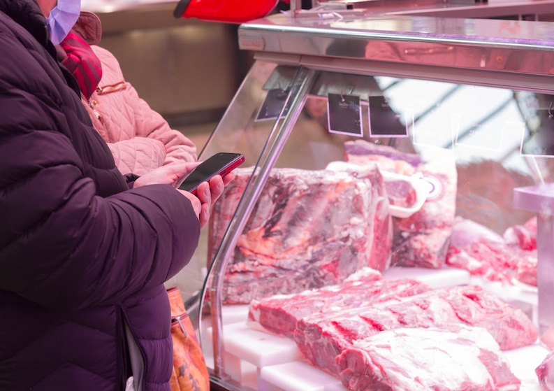 Image showing fresh, high-quality cuts of meat packed in sustainable packaging, representing the best online meat delivery Dubai