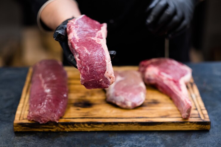 High-quality halal meat products from leading meat companies in Dubai, ensuring freshness and global standards for consumers.